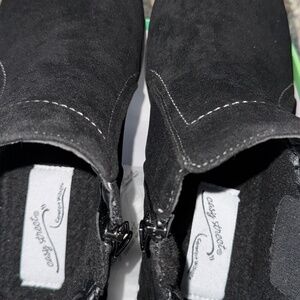 Easy street women boots size 8.5 us